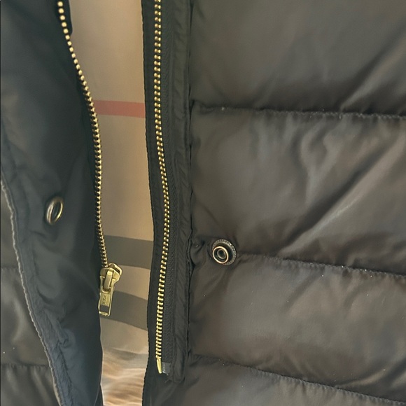 Burberry Black Quilted Puffer Coat with Belt - Picture 6 of 7